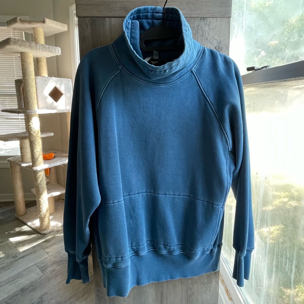 LIKE NEW Free People Movement Teal Sweatshirt